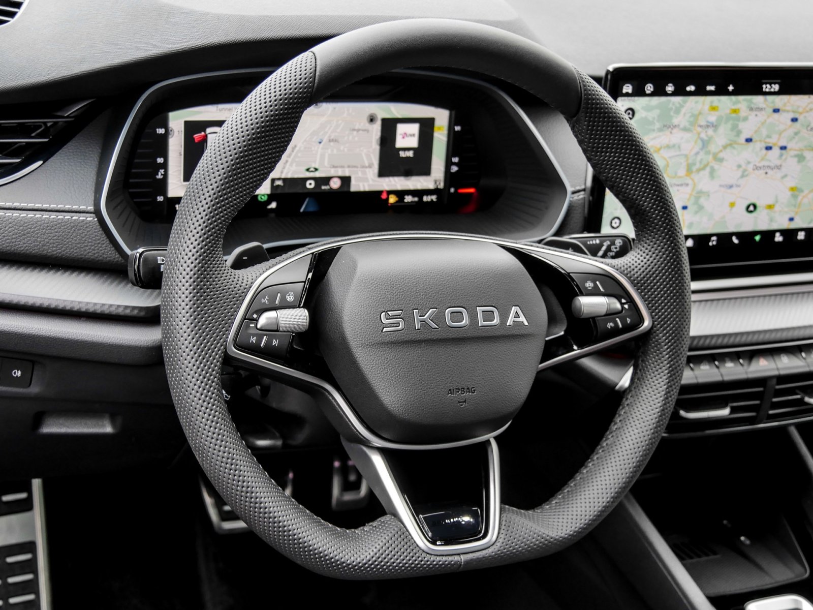 Skoda Octavia Combi 2.0TDI DSG Sportline NAV ACC PDC RFK HUD 360GRAD