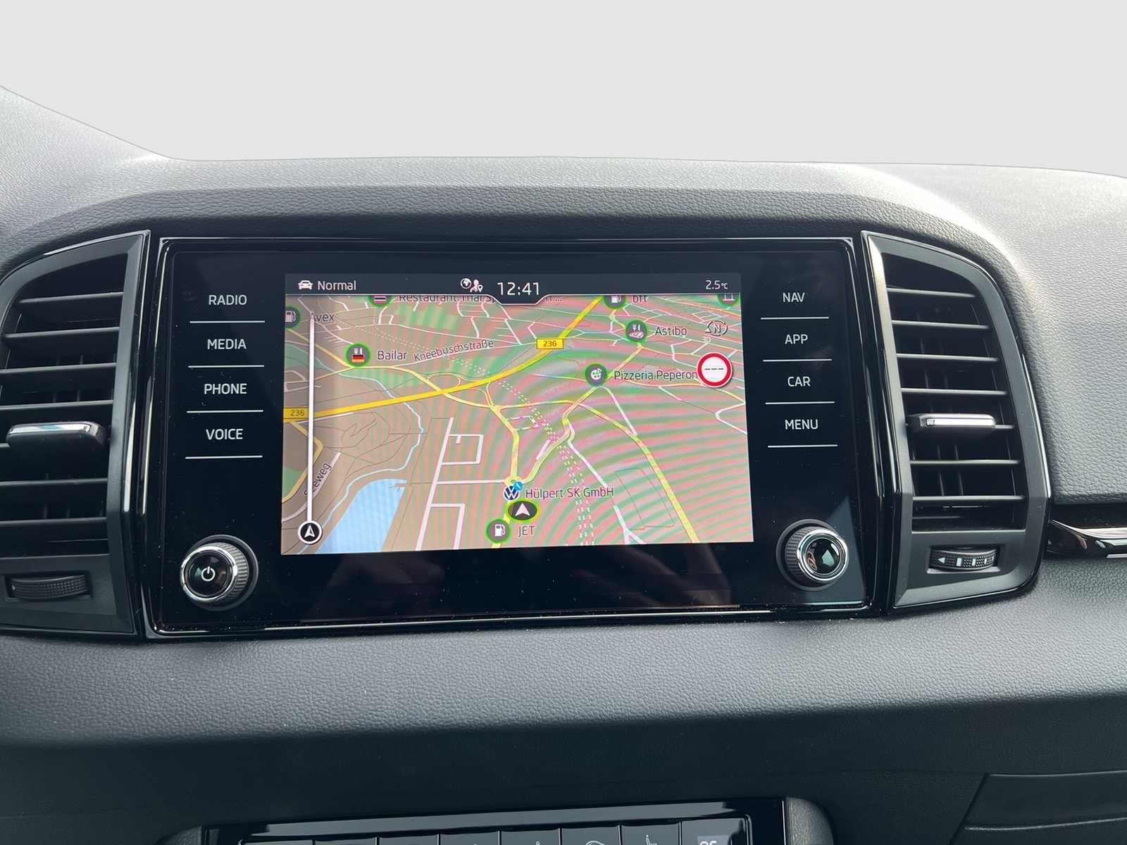 Skoda Karoq 1.5 SPORTLINE PANO CAM MATRIX EKLAPPE NAVI