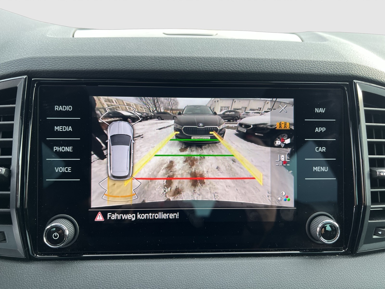 Skoda Karoq 1.5 SPORTLINE PANO CAM MATRIX EKLAPPE NAVI