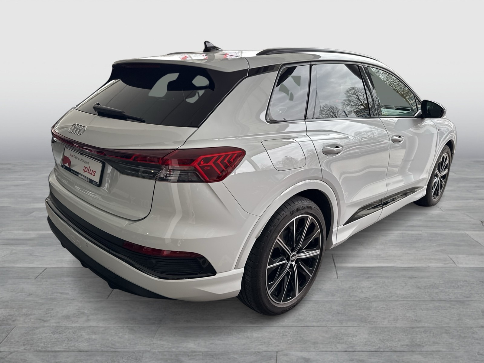 Audi Q4 e-tron 40 S LINE BLACKPAK ALU20 NAVI+ SITZHZ.