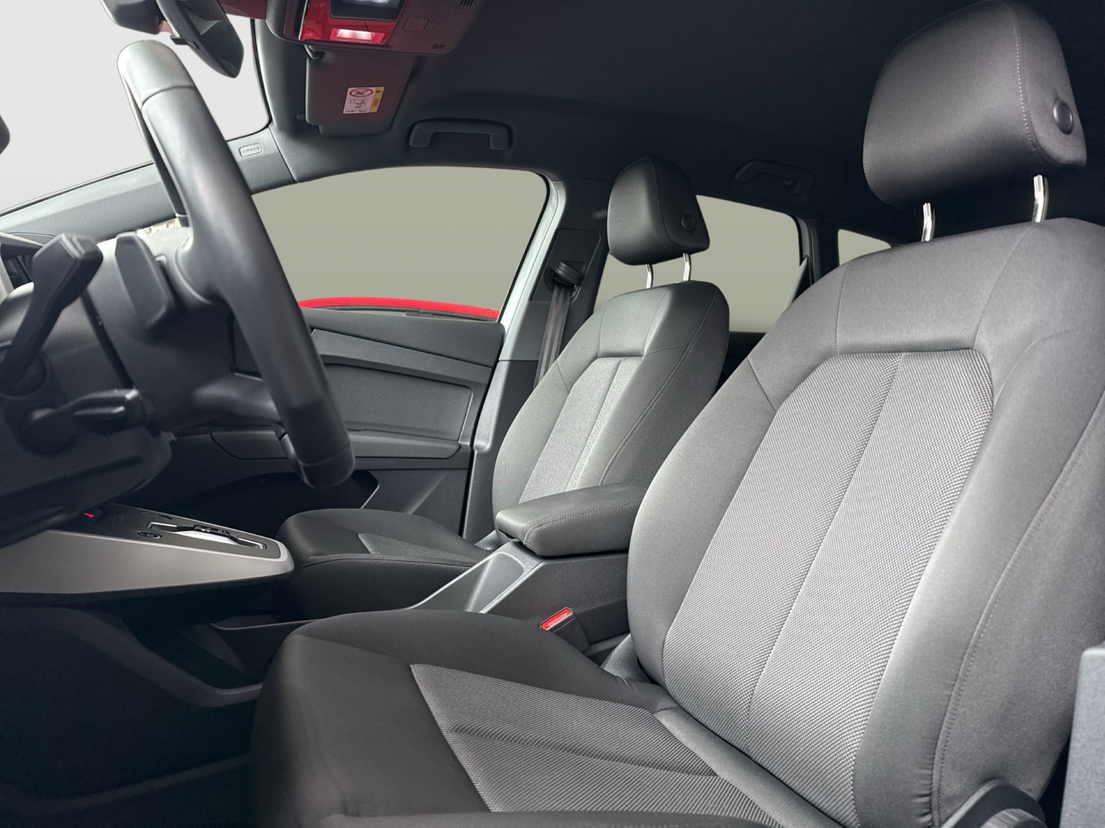 Audi Q4 e-tron 40 S LINE BLACKPAK ALU20 NAVI+ SITZHZ.