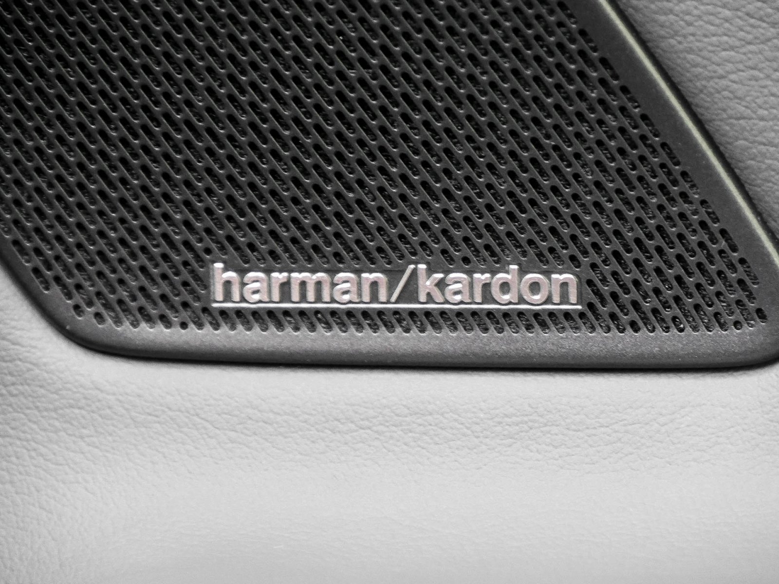 Volkswagen ID.4 PRO KAMERA ALU21 HEAD-UP NAVI SITZHEIZ.