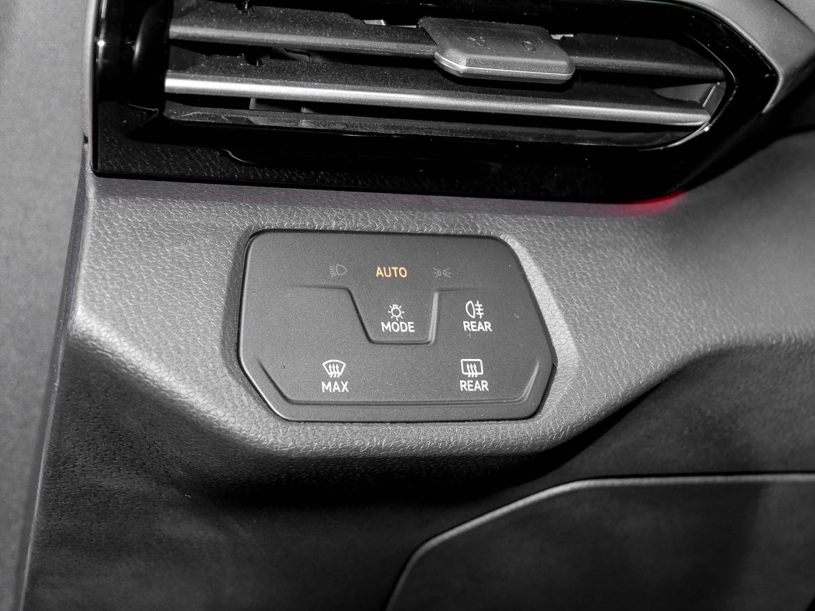 Volkswagen ID.4 PRO KAMERA ALU21 HEAD-UP NAVI SITZHEIZ.