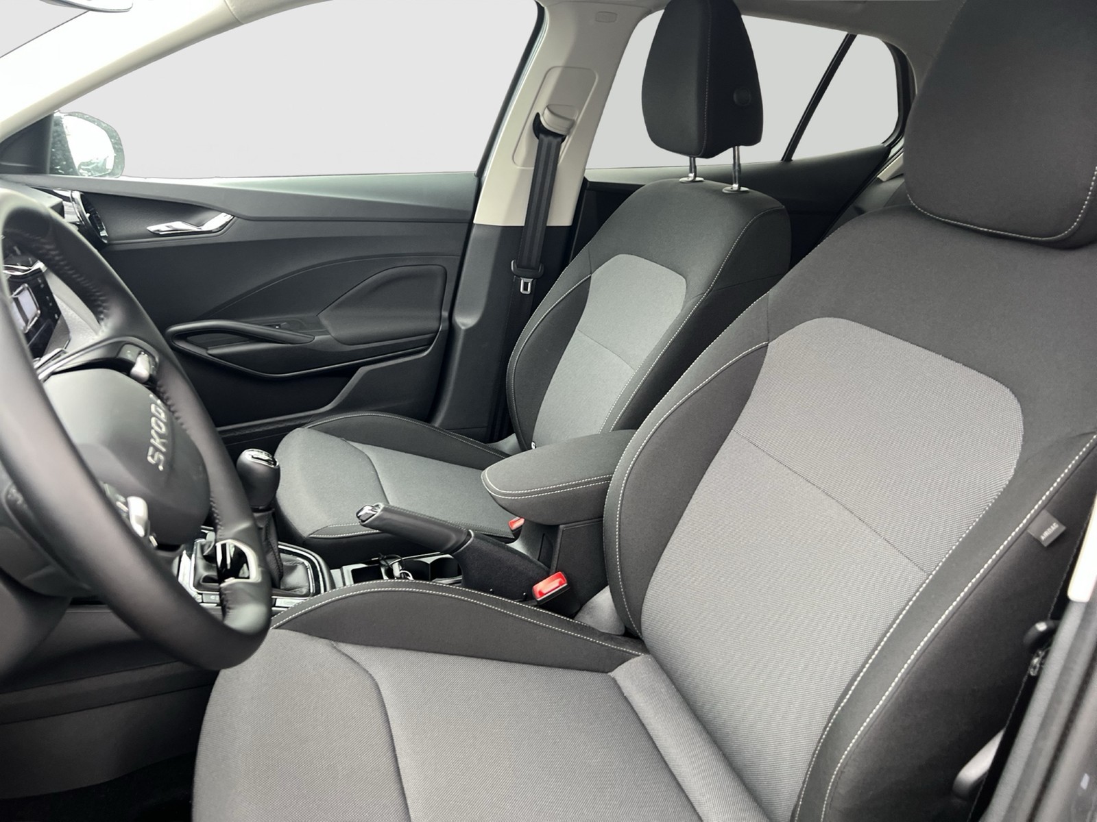 Skoda Fabia 1.0 TOUR CAM AHK-VORBEREITUNG NAVI SITZHZ.