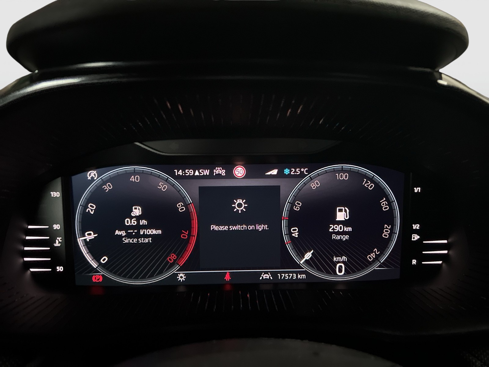 Skoda Fabia 1.0 TOUR CAM AHK-VORBEREITUNG NAVI SITZHZ.