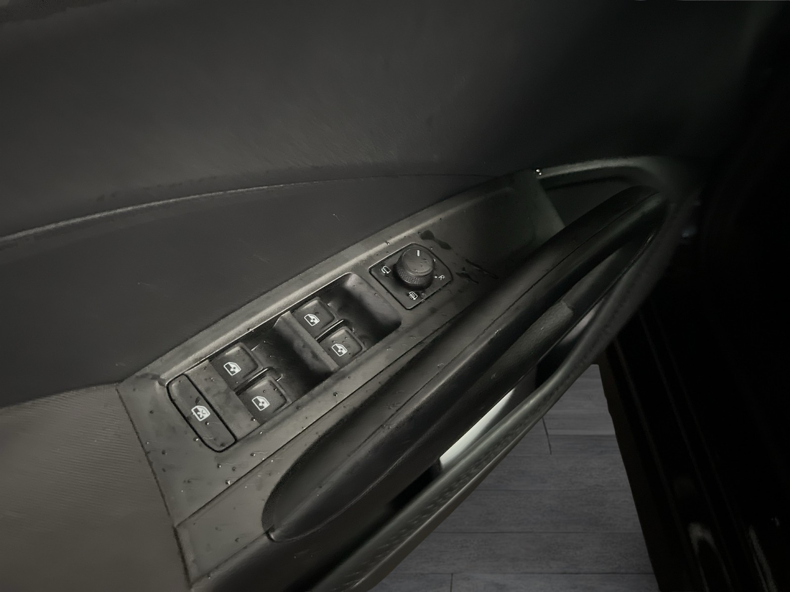 Skoda Fabia 1.0 TOUR CAM AHK-VORBEREITUNG NAVI SITZHZ.