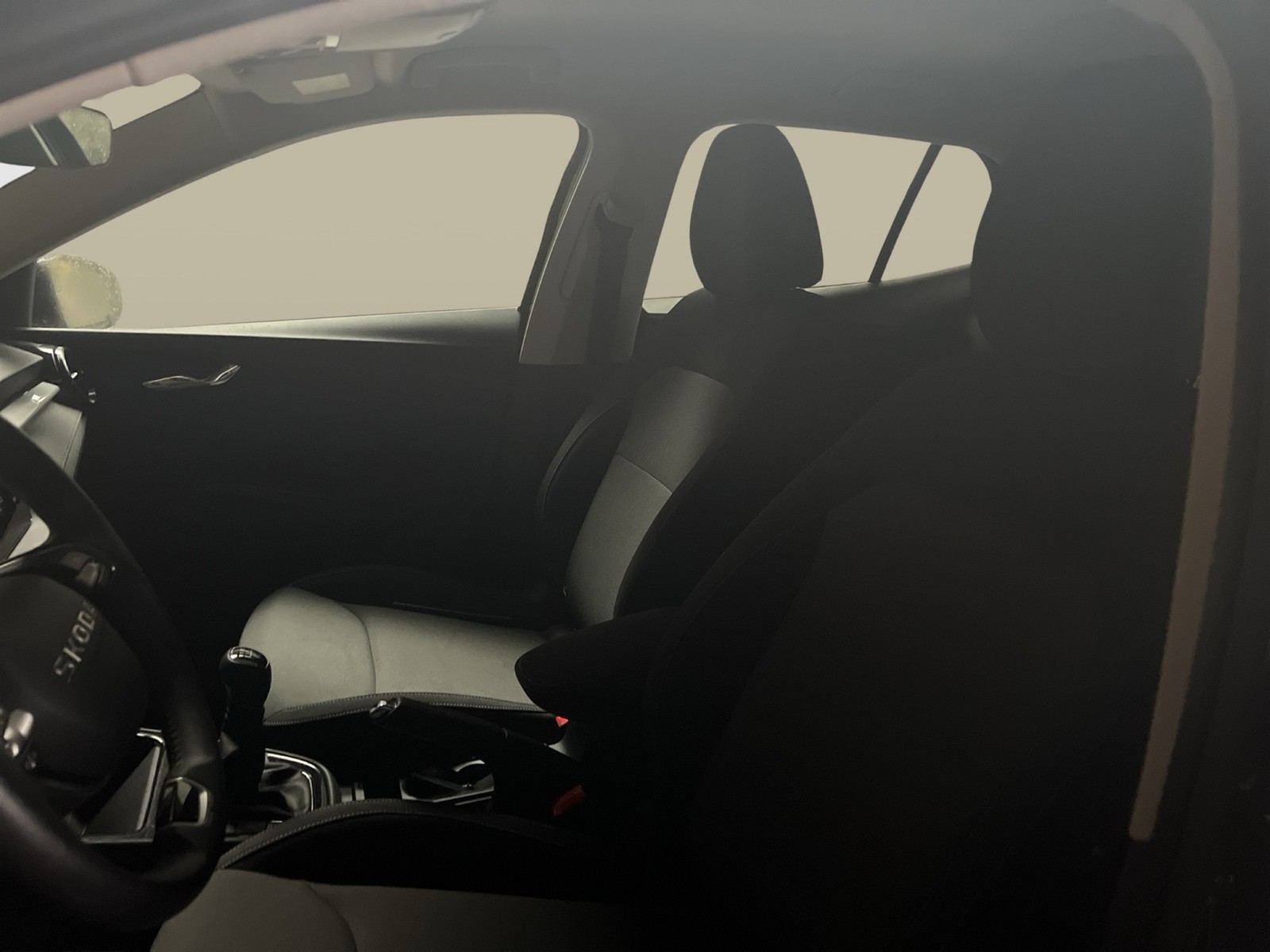 Skoda Fabia 1.0 TOUR CAM AHK-VORBEREITUNG NAVI SITZHZ.