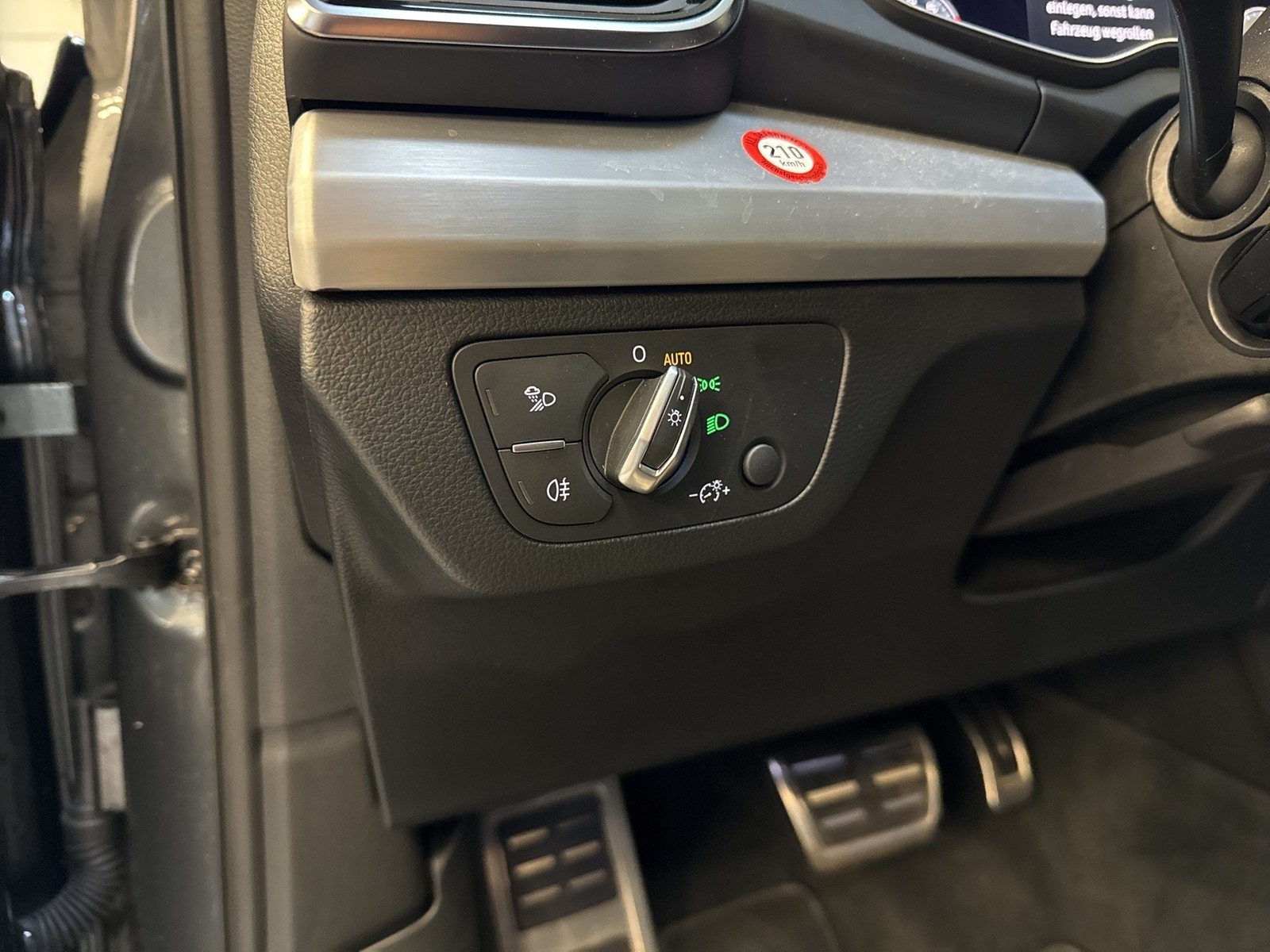 Audi Q5 40 quattro S LINE BLACKPAK STANDHZ LM18 NAVI+