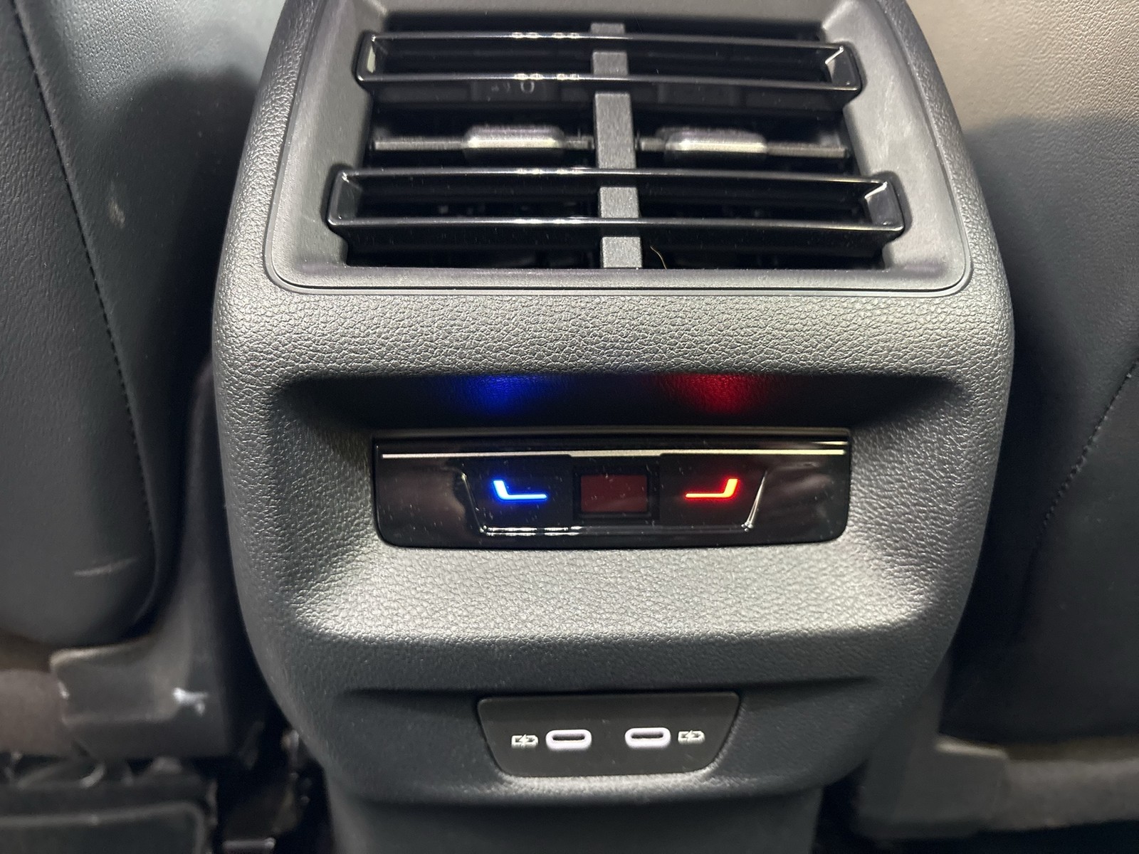 Volkswagen Tayron 1.5 HYBRID LIFE AHK CAM ACC LM18 LED+ NAVI