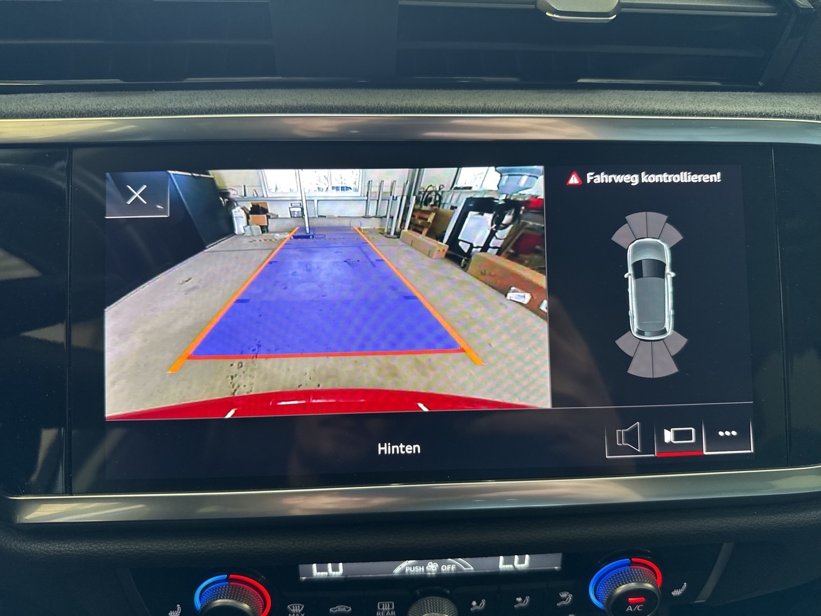 Audi Q3 35 advanced PANO CAM ACC LM18 NAVI+ SITZHEIZ.