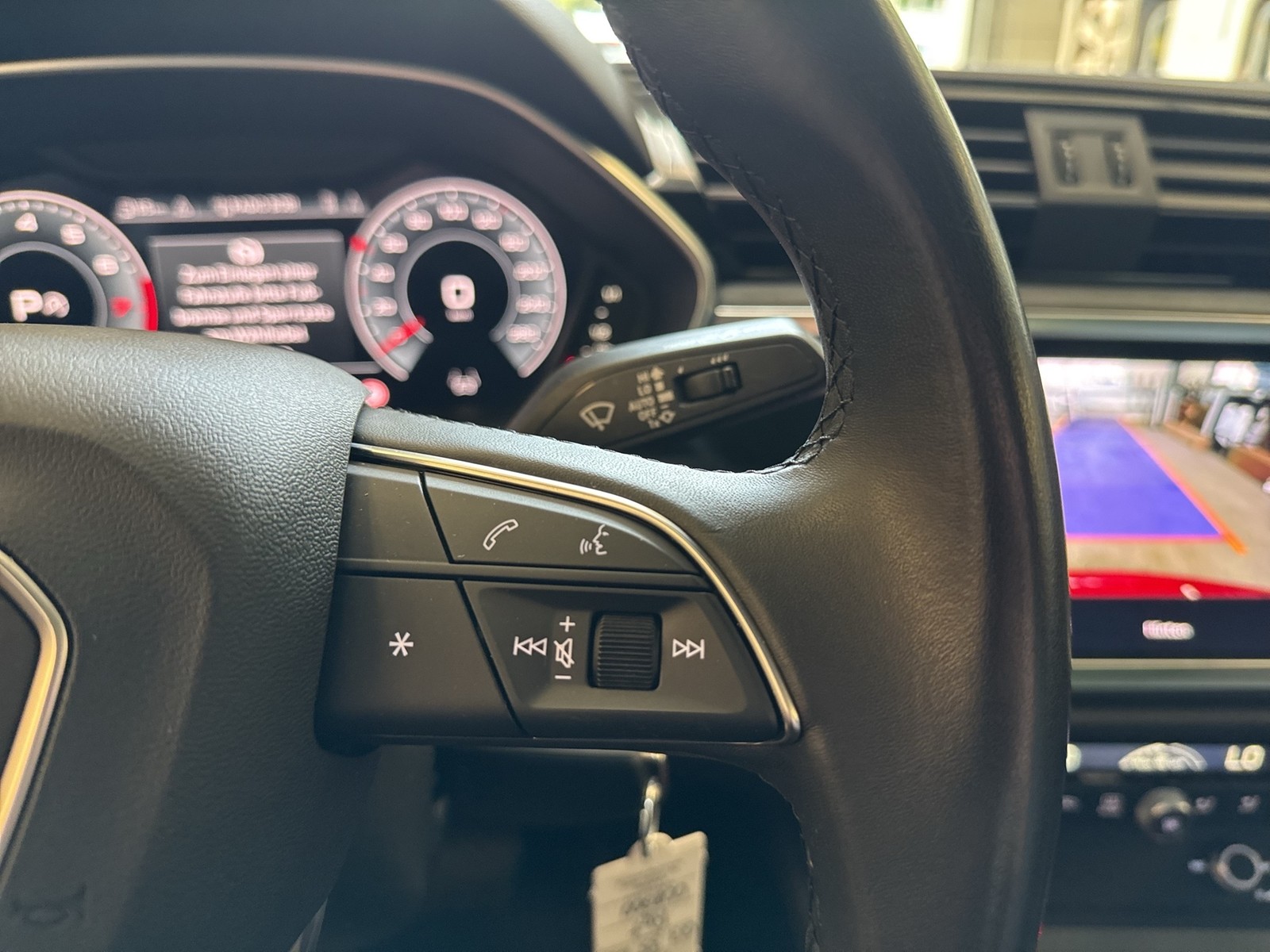 Audi Q3 35 advanced PANO CAM ACC LM18 NAVI+ SITZHEIZ.