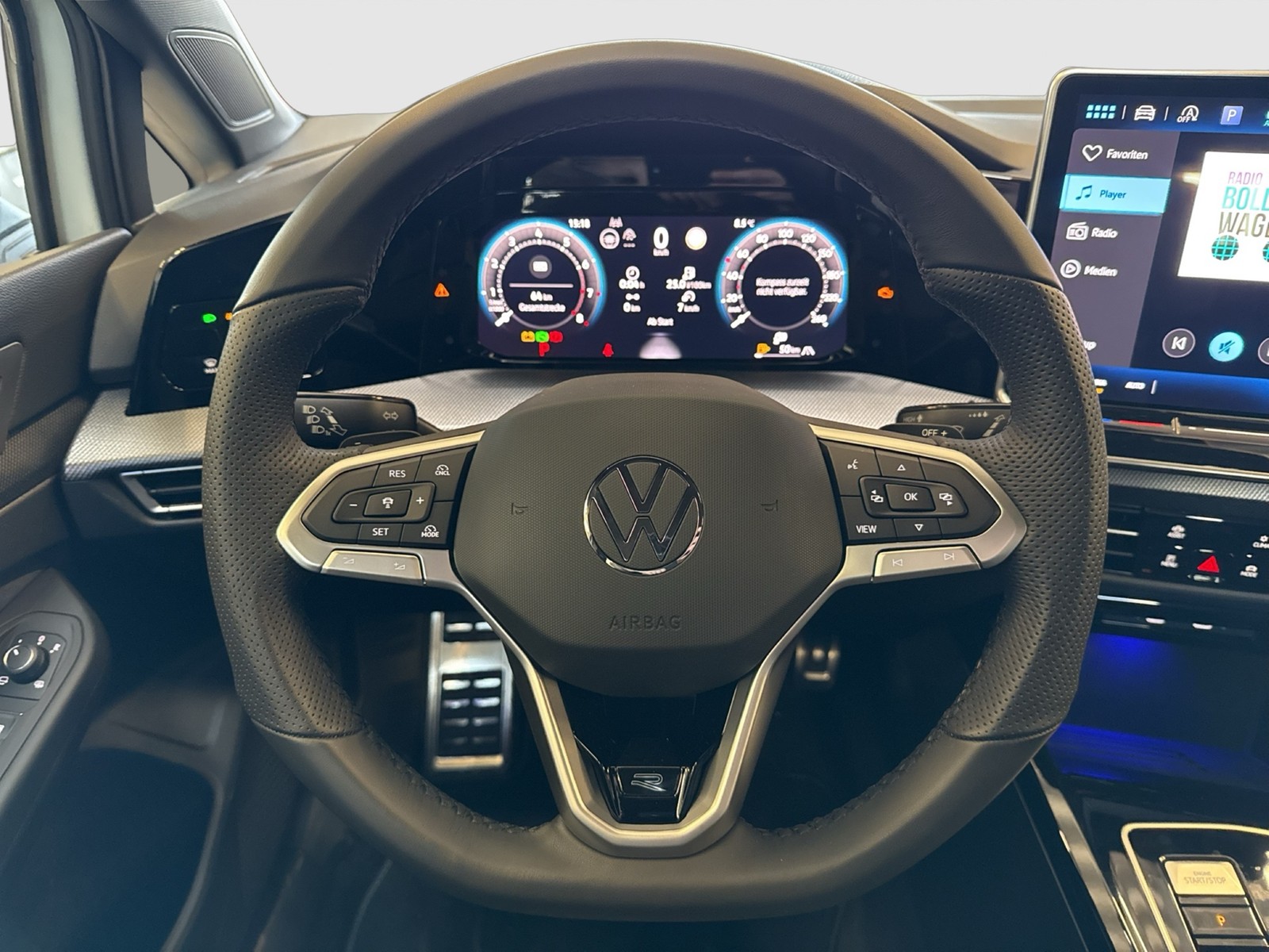 Volkswagen Golf Variant VIII 1.5 eTSI R-LINE FACELIFT CAM