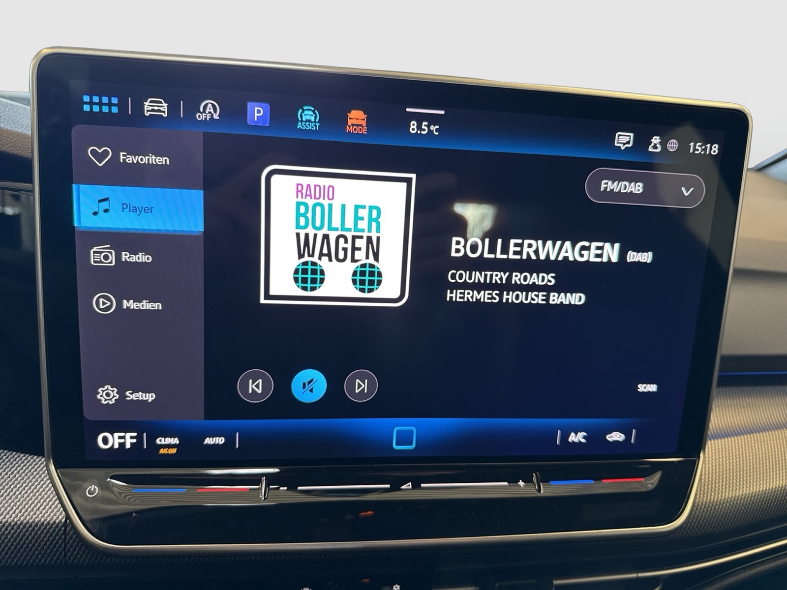 Volkswagen Golf Variant VIII 1.5 eTSI R-LINE FACELIFT CAM