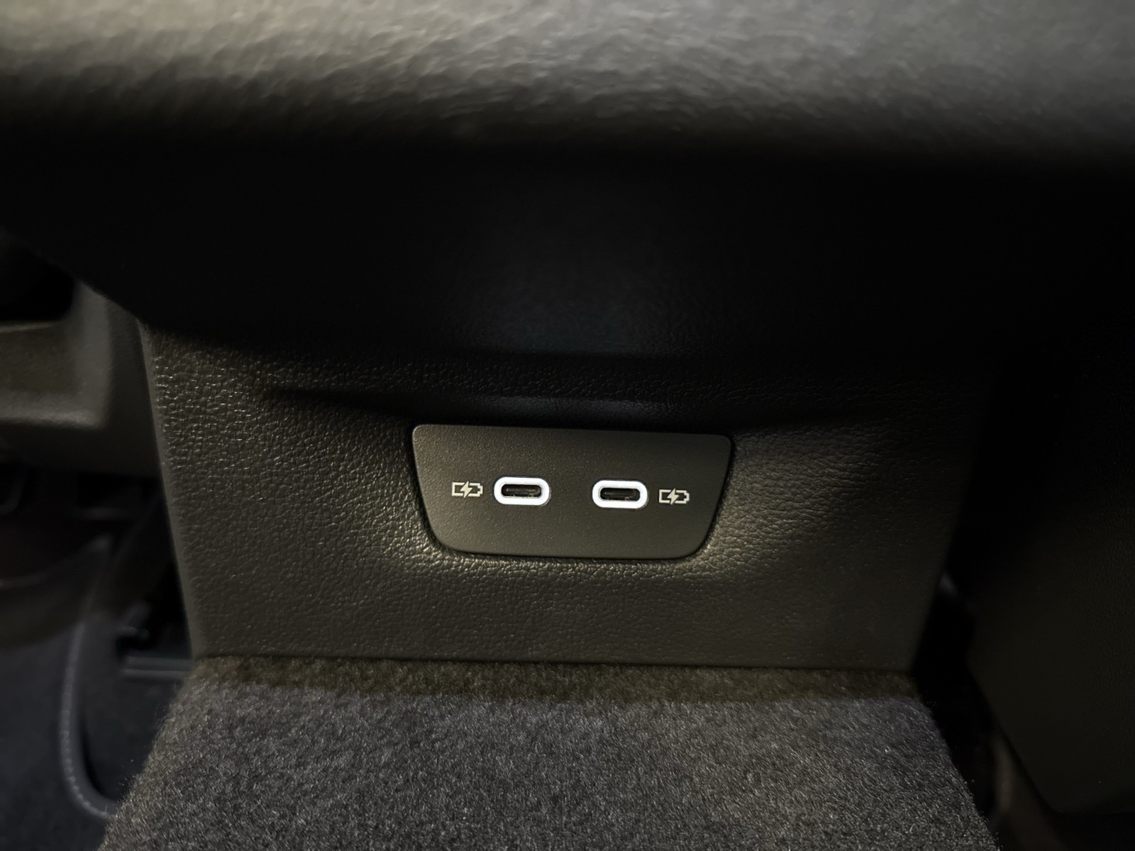 Volkswagen Golf Variant VIII 1.5 eTSI R-LINE FACELIFT CAM