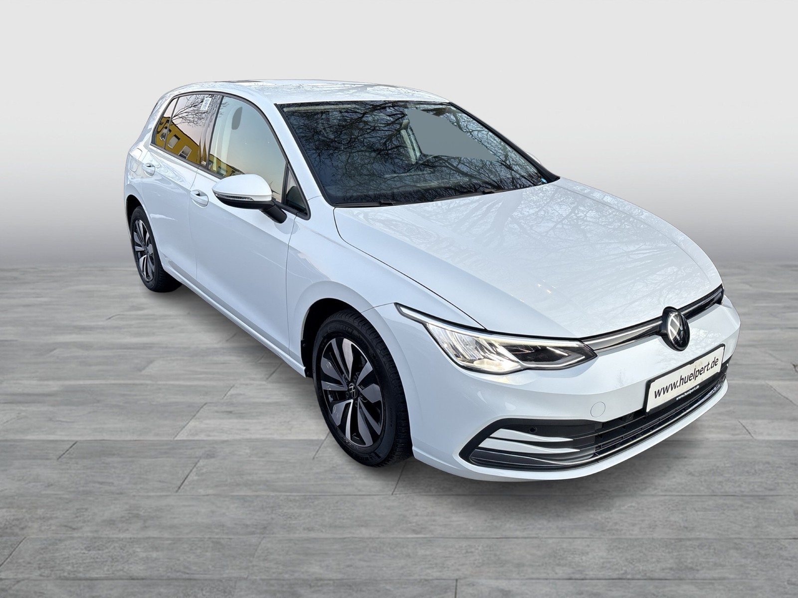 Volkswagen Golf VIII 1.0 eTSI MOVE STANDHZ. AHK CAM NAVI