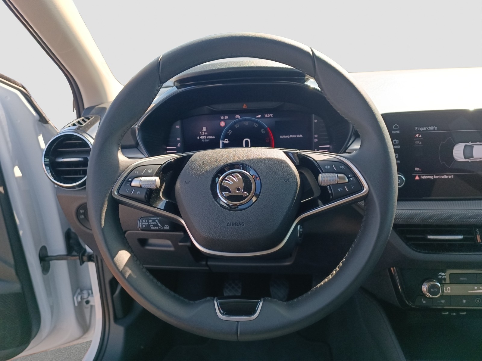 Skoda Fabia 1.0 DRIVE CAM AHK-VORB. ACC ALU LED SITZHZ.