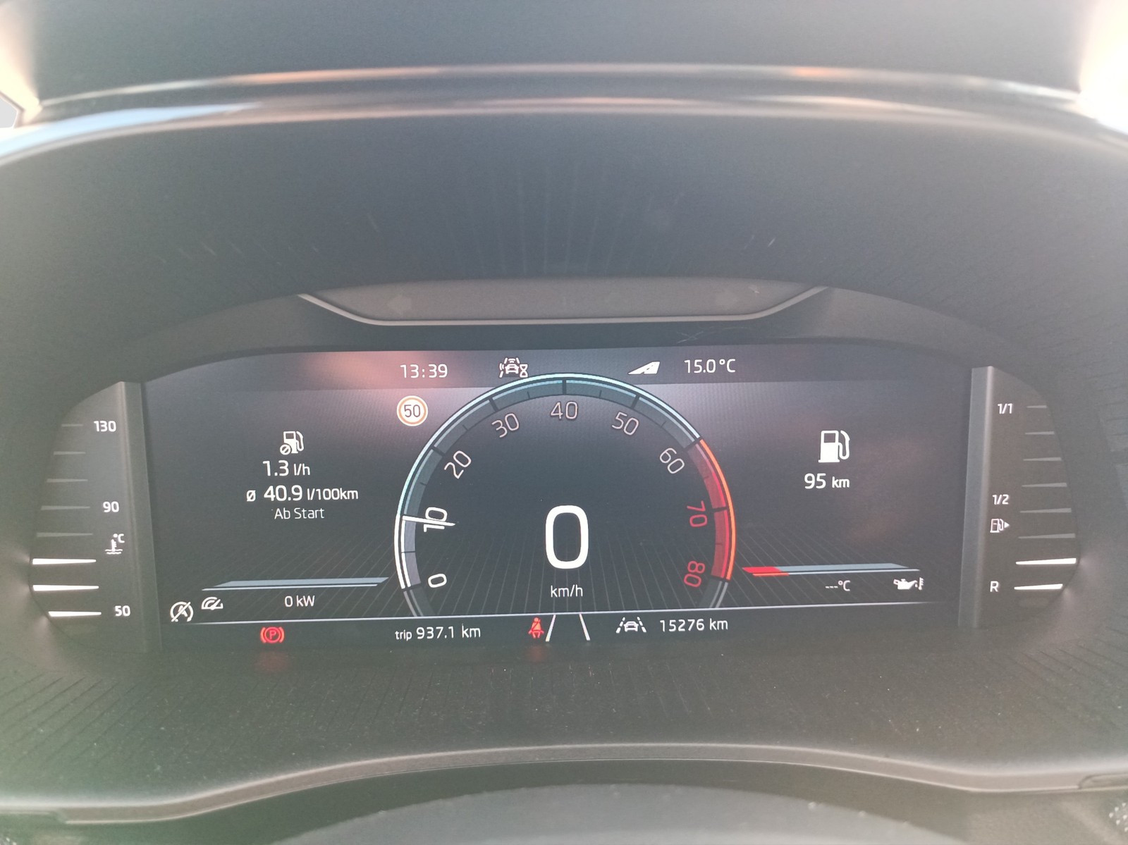 Skoda Fabia 1.0 DRIVE CAM AHK-VORB. ACC ALU LED SITZHZ.