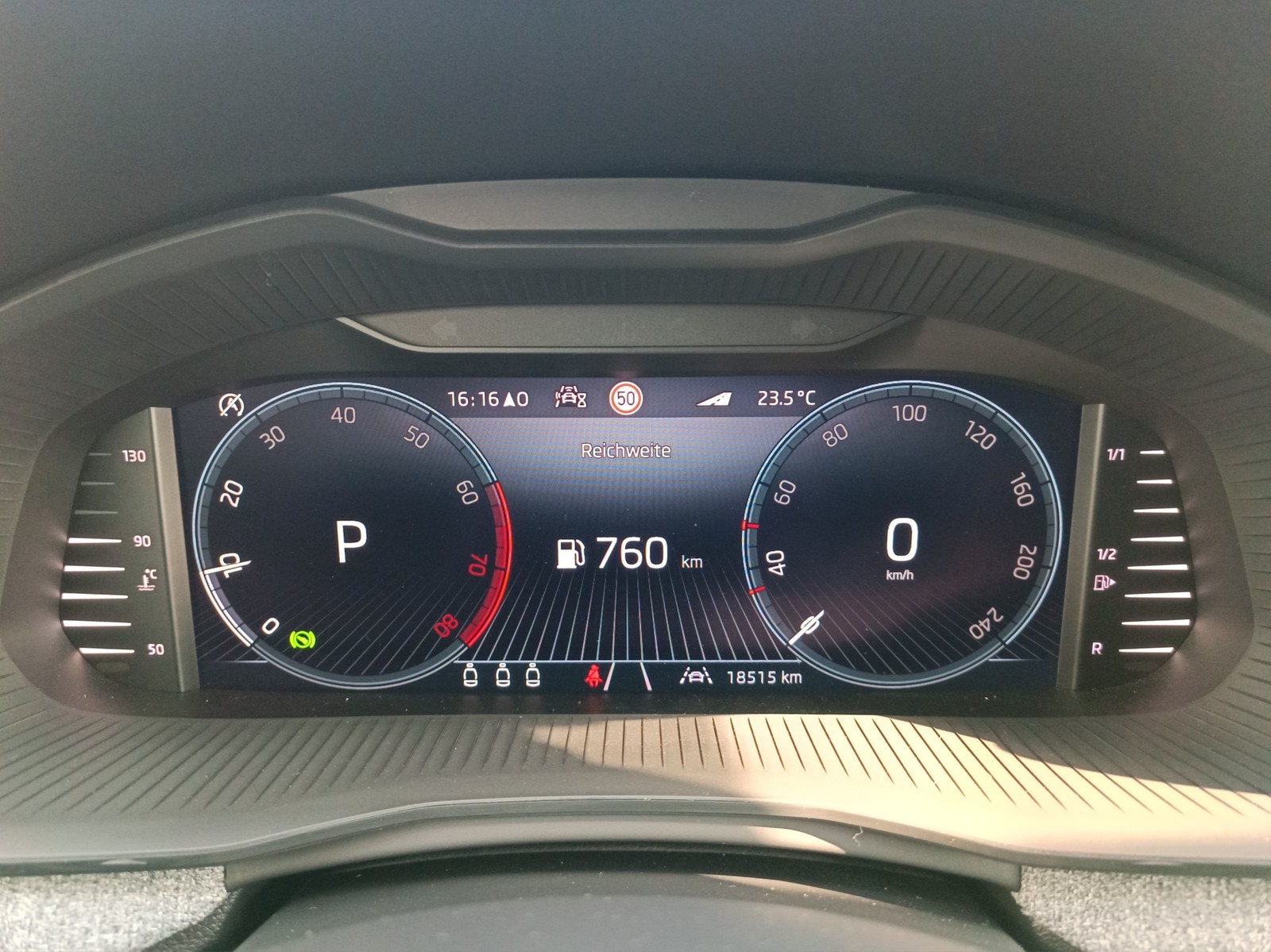 Skoda Scala 1.0 DRIVE AHK CAM ACC LM17 E-KLAPPE NAVI