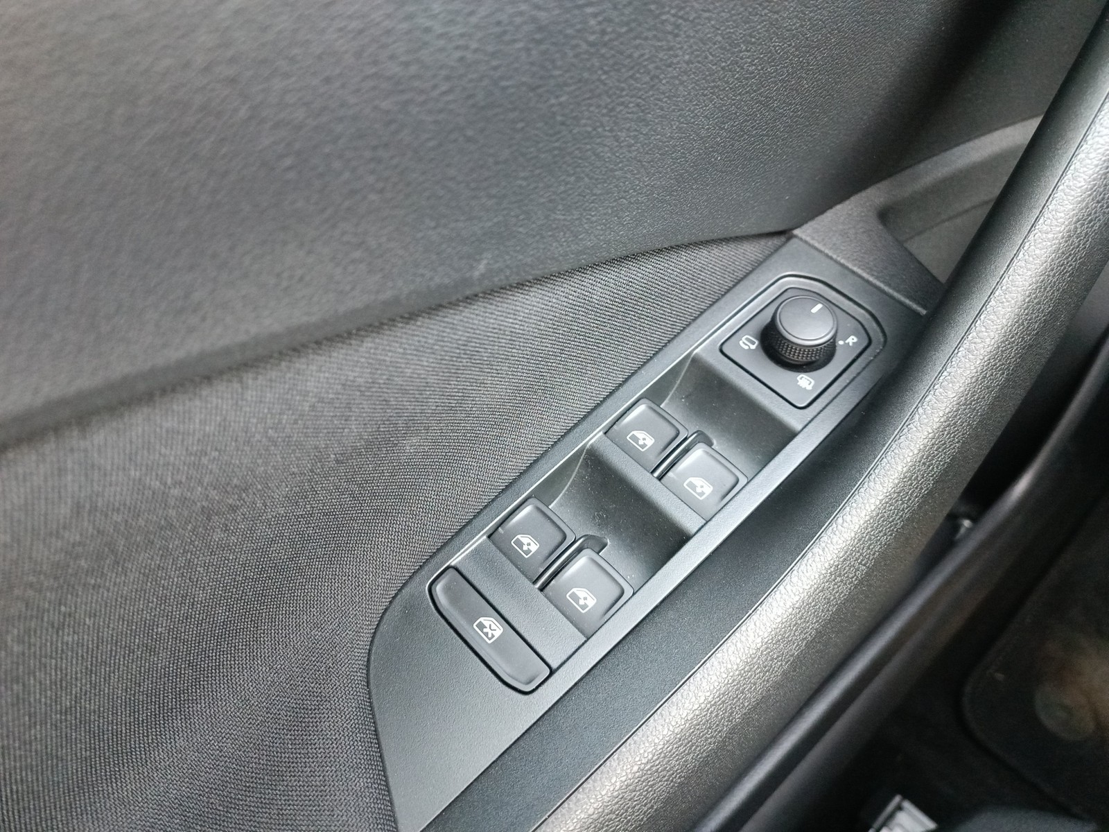 Skoda Scala 1.0 DRIVE AHK CAM ACC LM17 E-KLAPPE NAVI