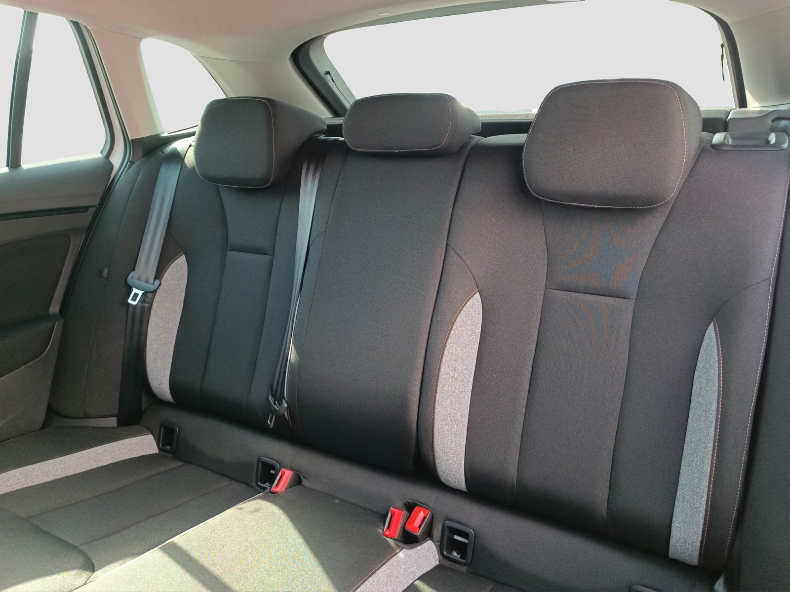 Skoda Scala 1.0 DRIVE AHK CAM ACC LM17 E-KLAPPE NAVI