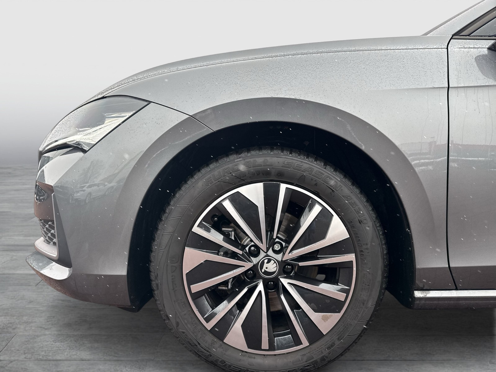 Skoda Superb Combi 2.0 SELECTION AHK CAM ACC MATRIXLED