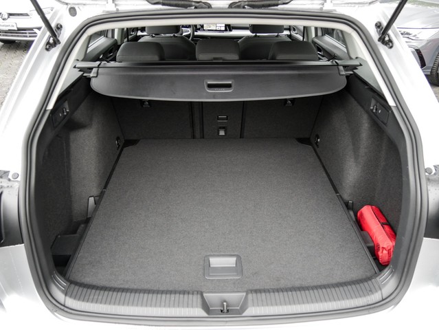Volkswagen Golf Variant 1.5 eTSI LIFE CAM ACC NAVI ALU