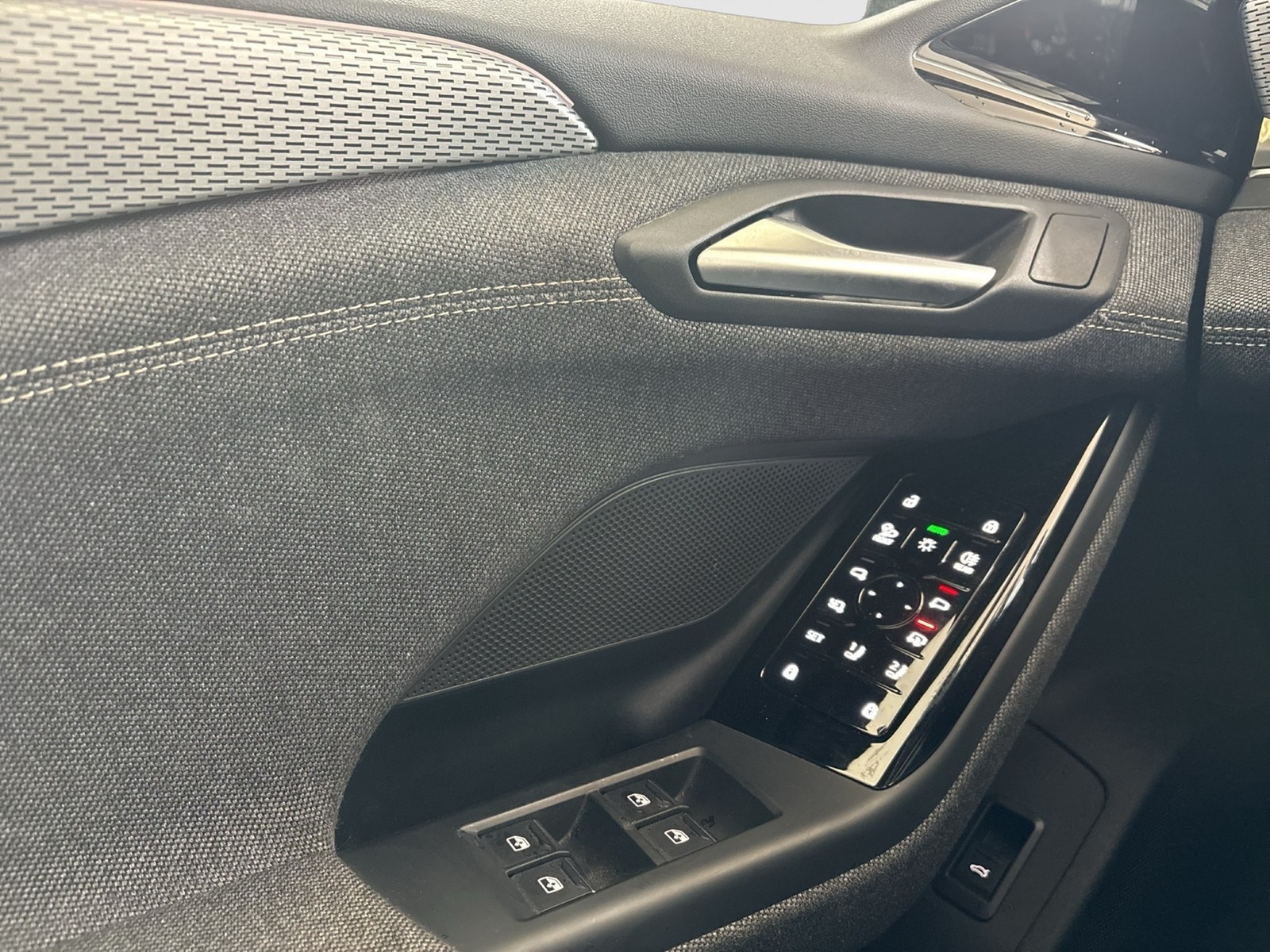Audi A6 e-tron Sportback quattro S LINE AHK ACC LM21