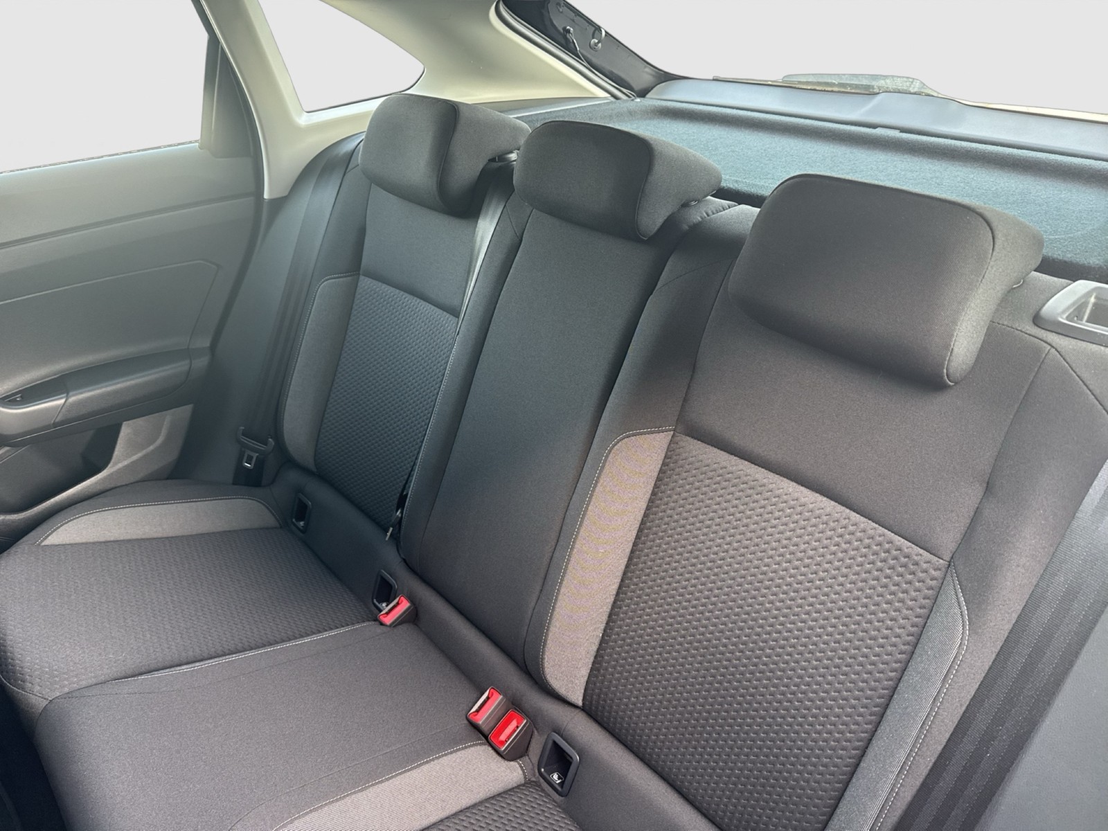 Volkswagen Taigo 1.5 LIFE NAVI LM17 CARPLAY SITZHEIZUNG