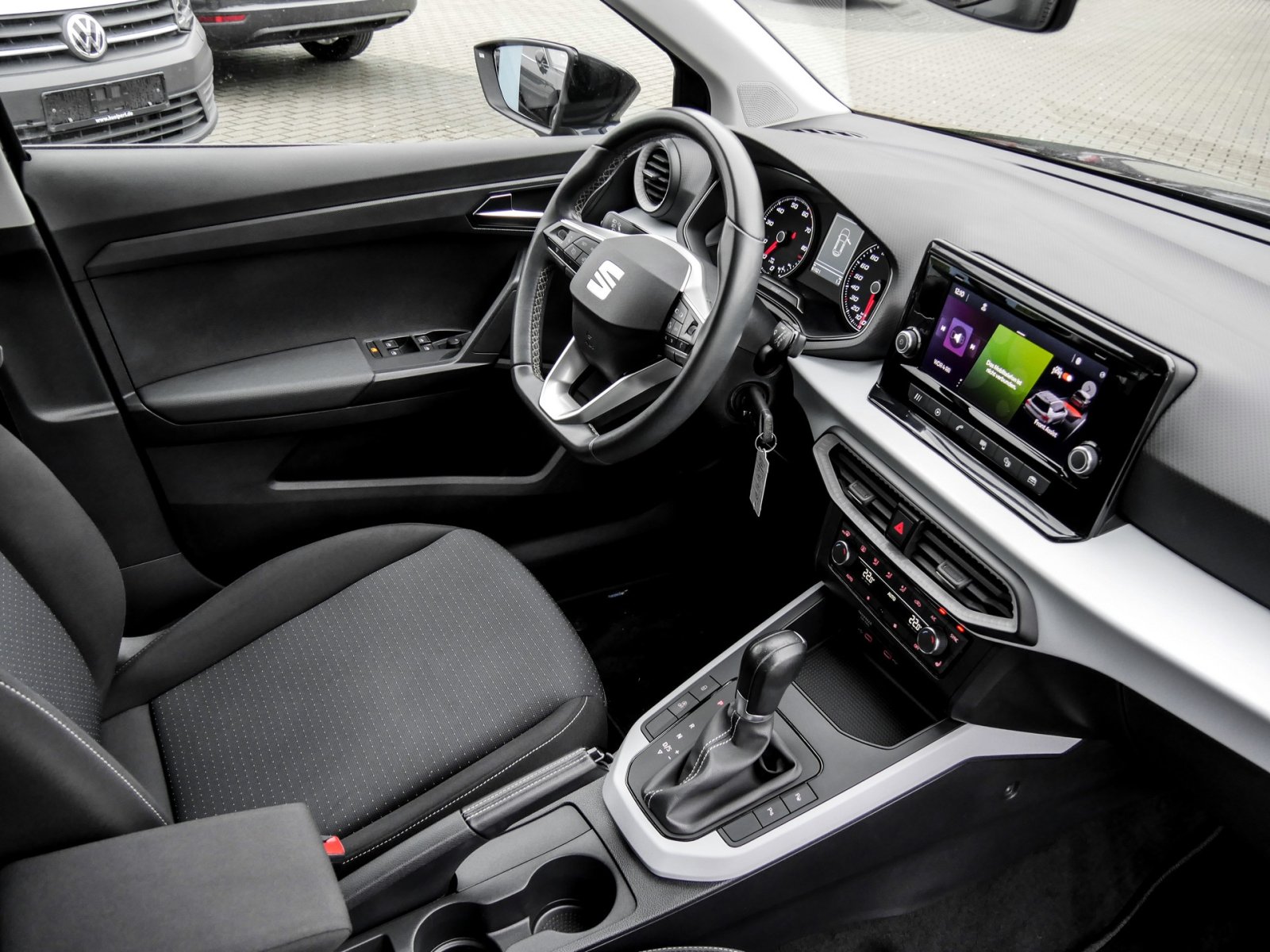 Seat Arona 1.0 STYLE AHK ACC LM17 LED SITZHZ. CARPLAY