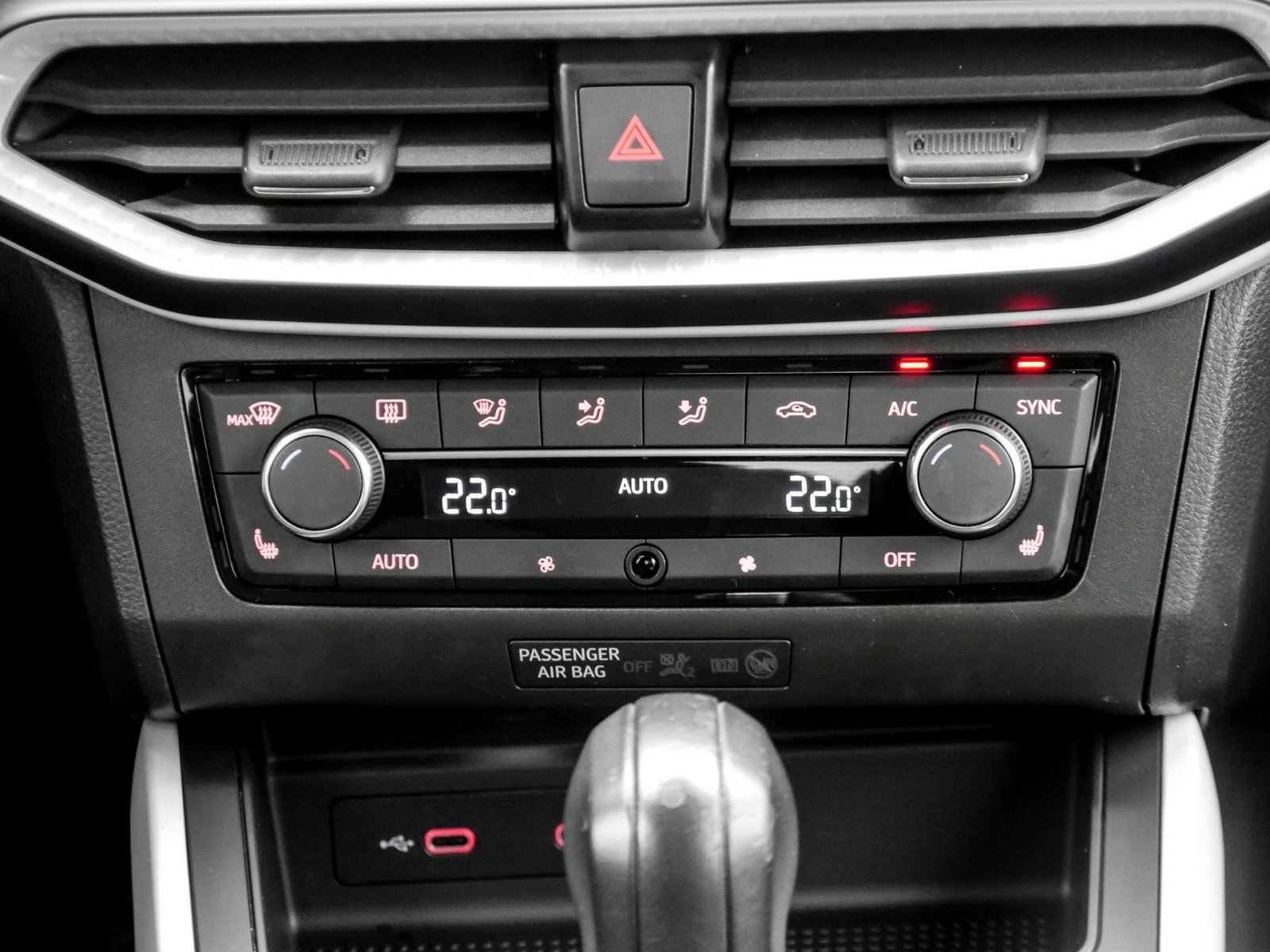 Seat Arona 1.0 STYLE AHK ACC LM17 LED SITZHZ. CARPLAY