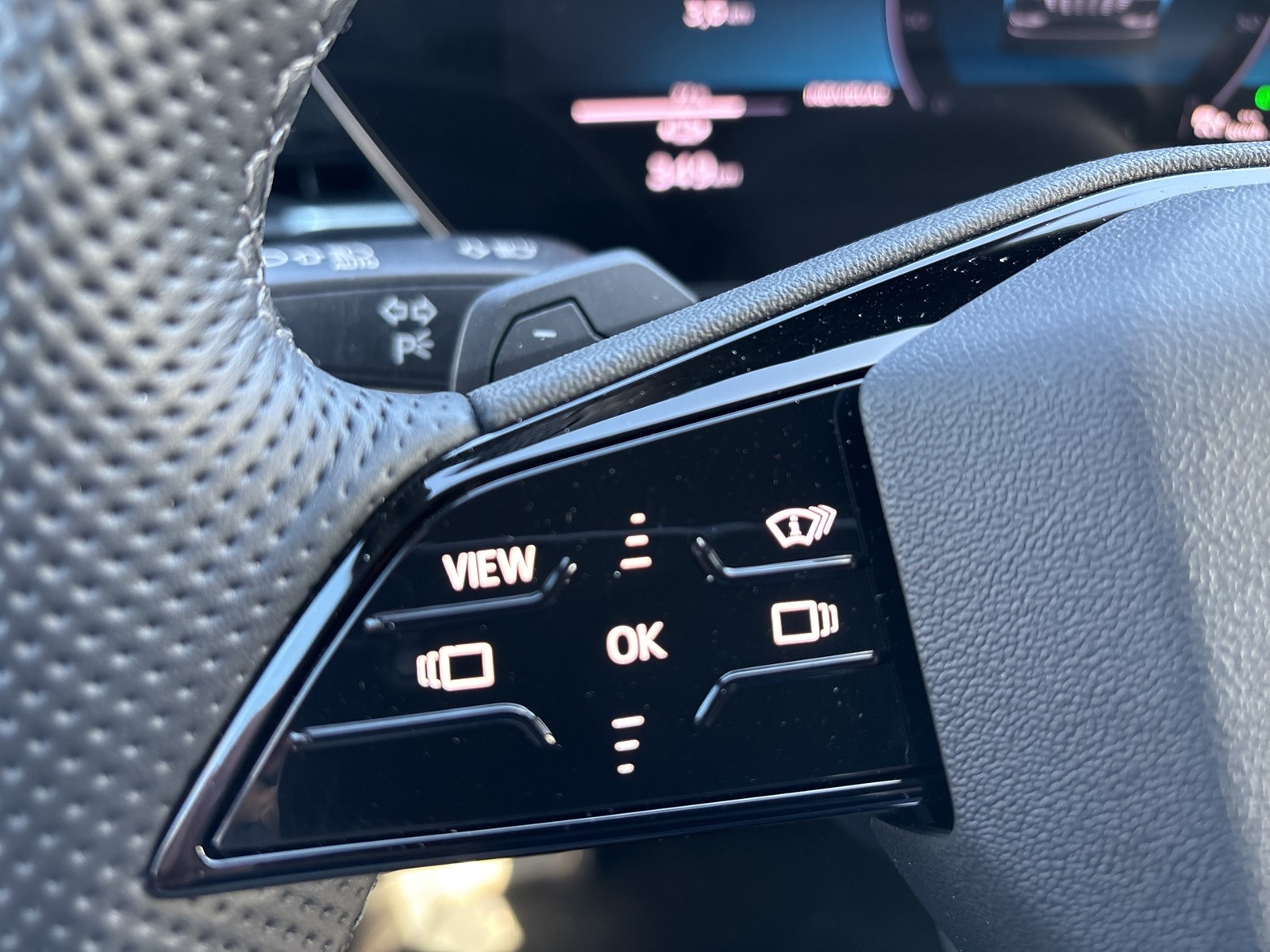 Audi Q6 e-tron quattro S LINE PANO B&O AHK 360CAM ACC