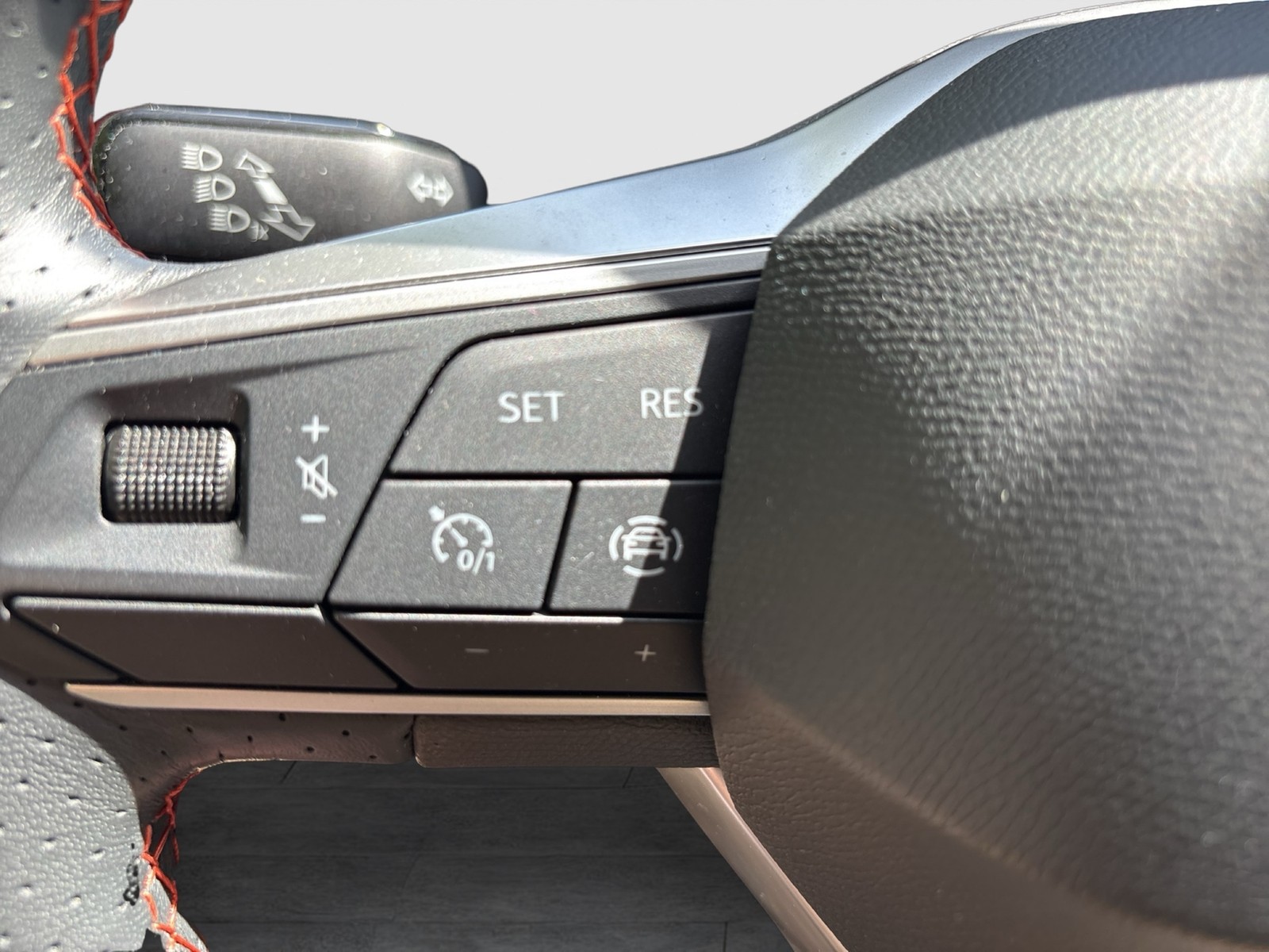 Seat Ibiza 1.0 FR KAMERA NAVI ALU17" SITZHEIZUNG