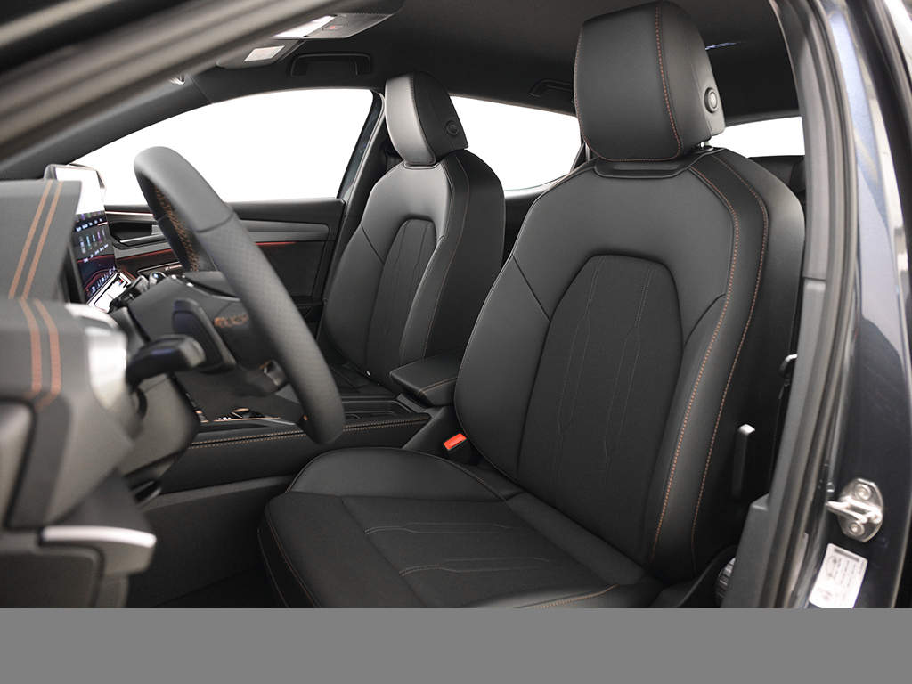 Cupra Leon eHYBRID CAM KEYLESS SENNHEISER NAVI