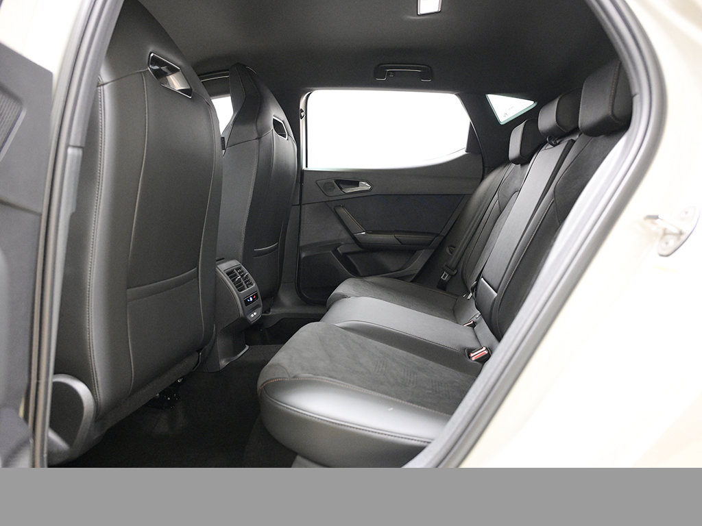 Cupra Leon HYBRID VZ NAVI SENNHEISER LM19 CAM LED