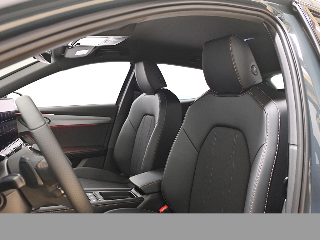 Cupra Formentor HYBRID eKLAPPE CAM NAVI KEYLESS LM19