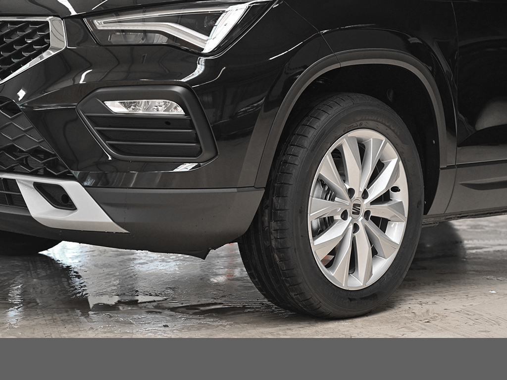 Seat Ateca 1.5 ROAD EDITION DSG AHK CAM NAVI LM17