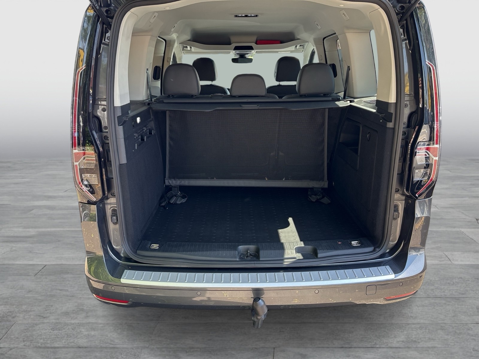 Volkswagen Caddy 1.5 STYLE STANDHZ. AHK ACC LM17 LED SITZHZ.