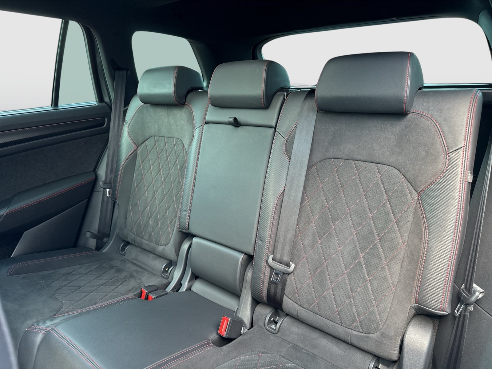 Skoda Kodiaq 2.0 RS 4X4 PANO STANDHZ AHK KAMERA ALU20