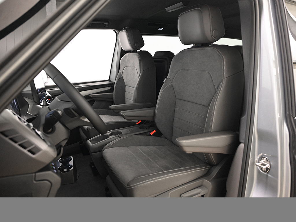 Volkswagen T7 Multivan 2.0 TDI GENERATION DSG LÜ AHK eKLAPPE