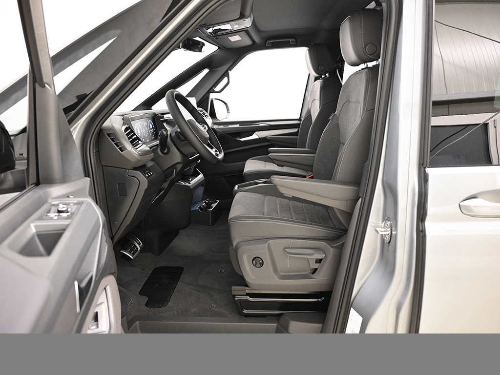 Volkswagen T7 Multivan 2.0 TDI GENERATION DSG LÜ AHK eKLAPPE