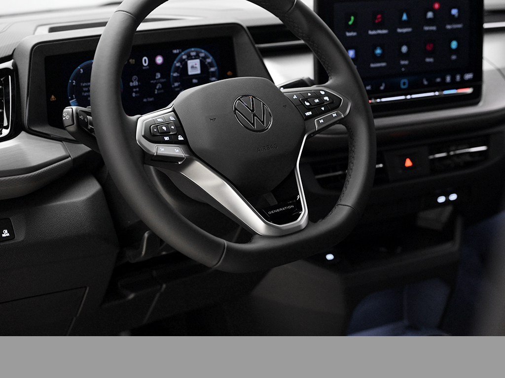 Volkswagen T7 Multivan 2.0 TSI GENERATION DSG KÜ AHK 360CAM