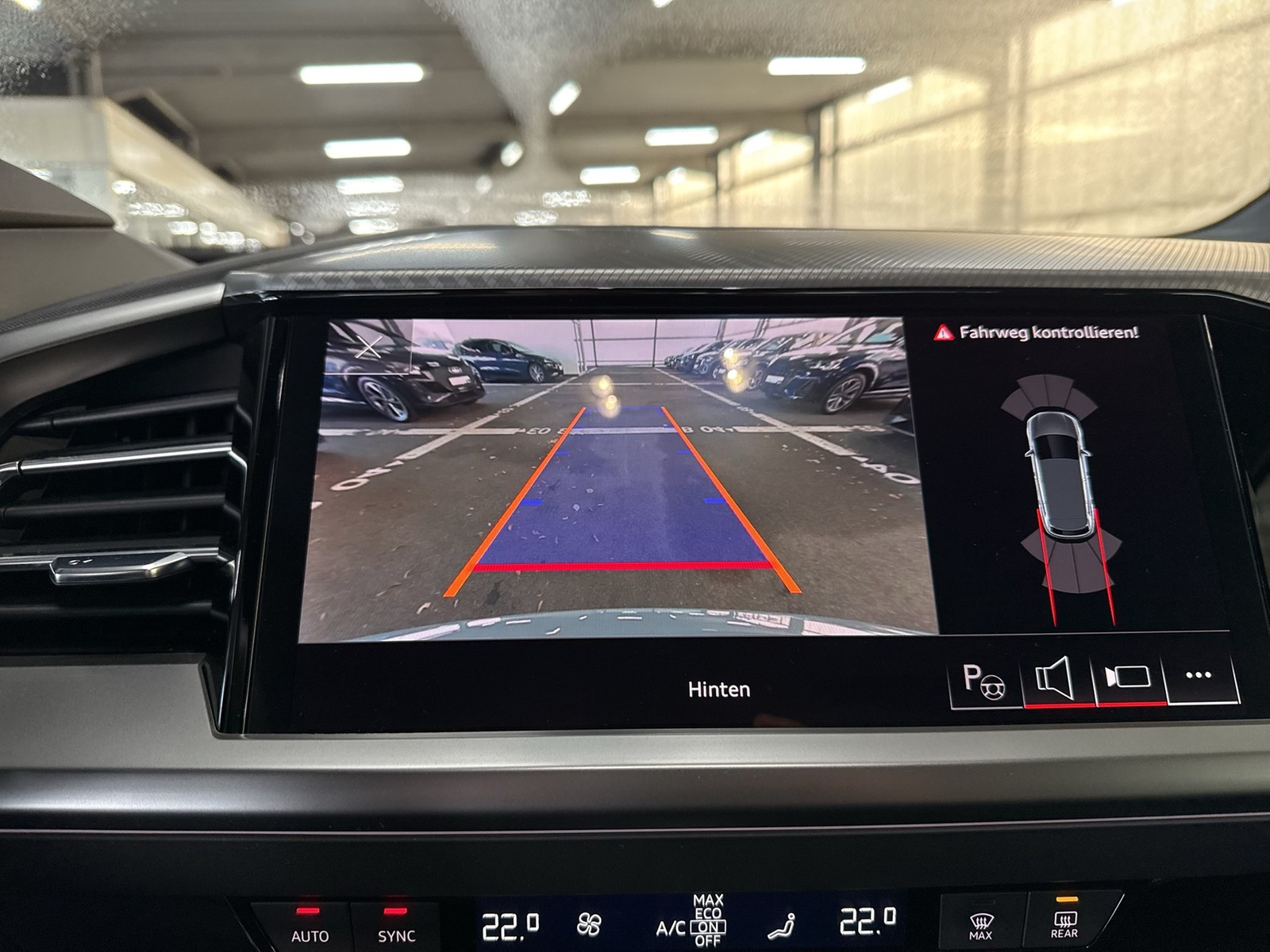 Audi Q4 e-tron 40 S LINE WÄRMEPUMPE CAM ALU20 eKLAPPE