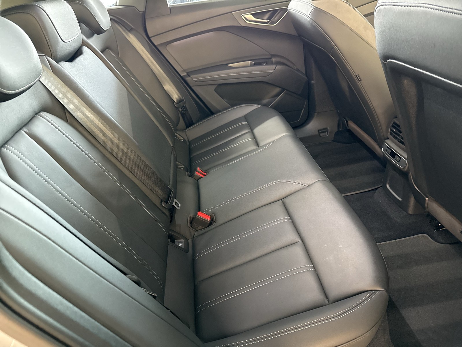 Audi Q4 e-tron 40 S LINE WÄRMEPUMPE CAM ALU20 eKLAPPE