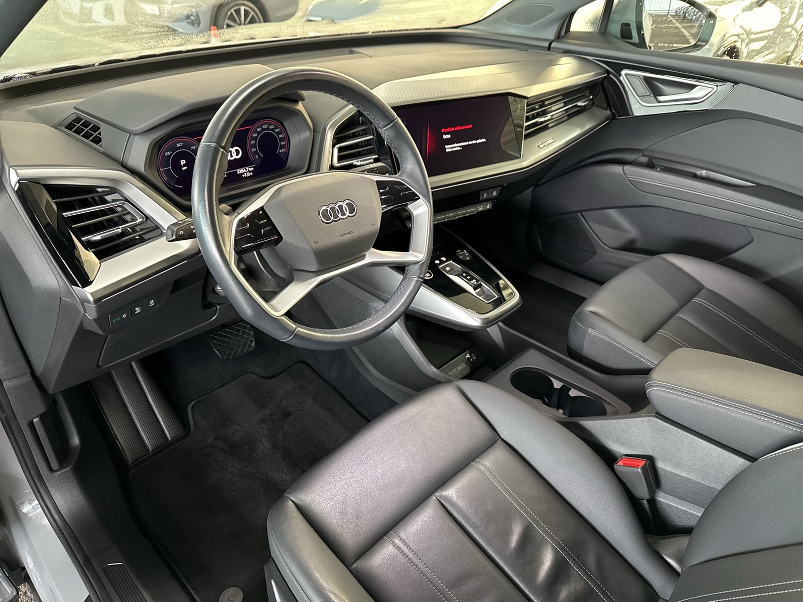 Audi Q4 e-tron 40 S LINE WÄRMEPUMPE CAM ALU20 eKLAPPE