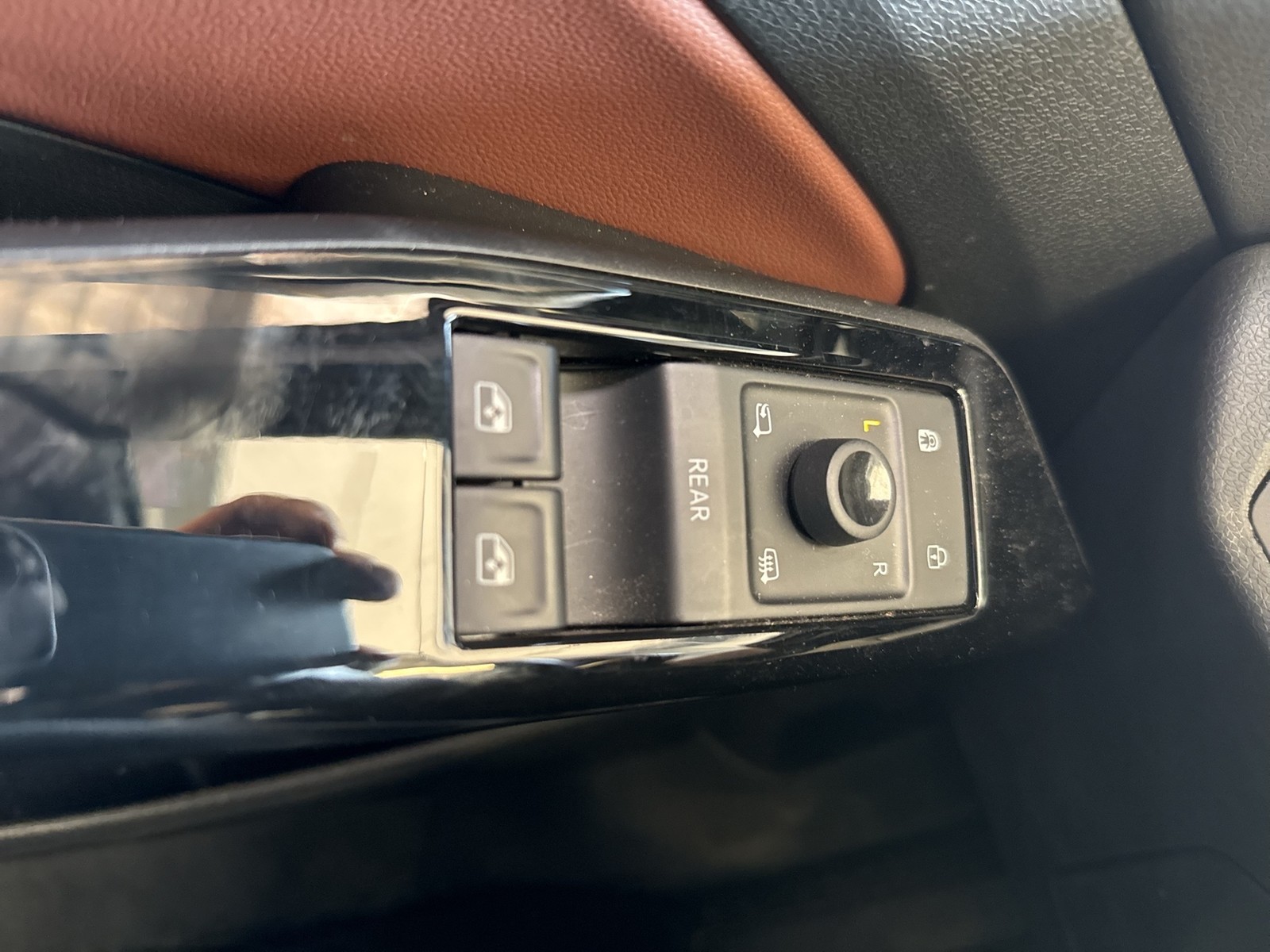 Volkswagen ID.5 PRO WÄRMEPUMPE AHK CAM ACC LM19 NAVI SITZHZ