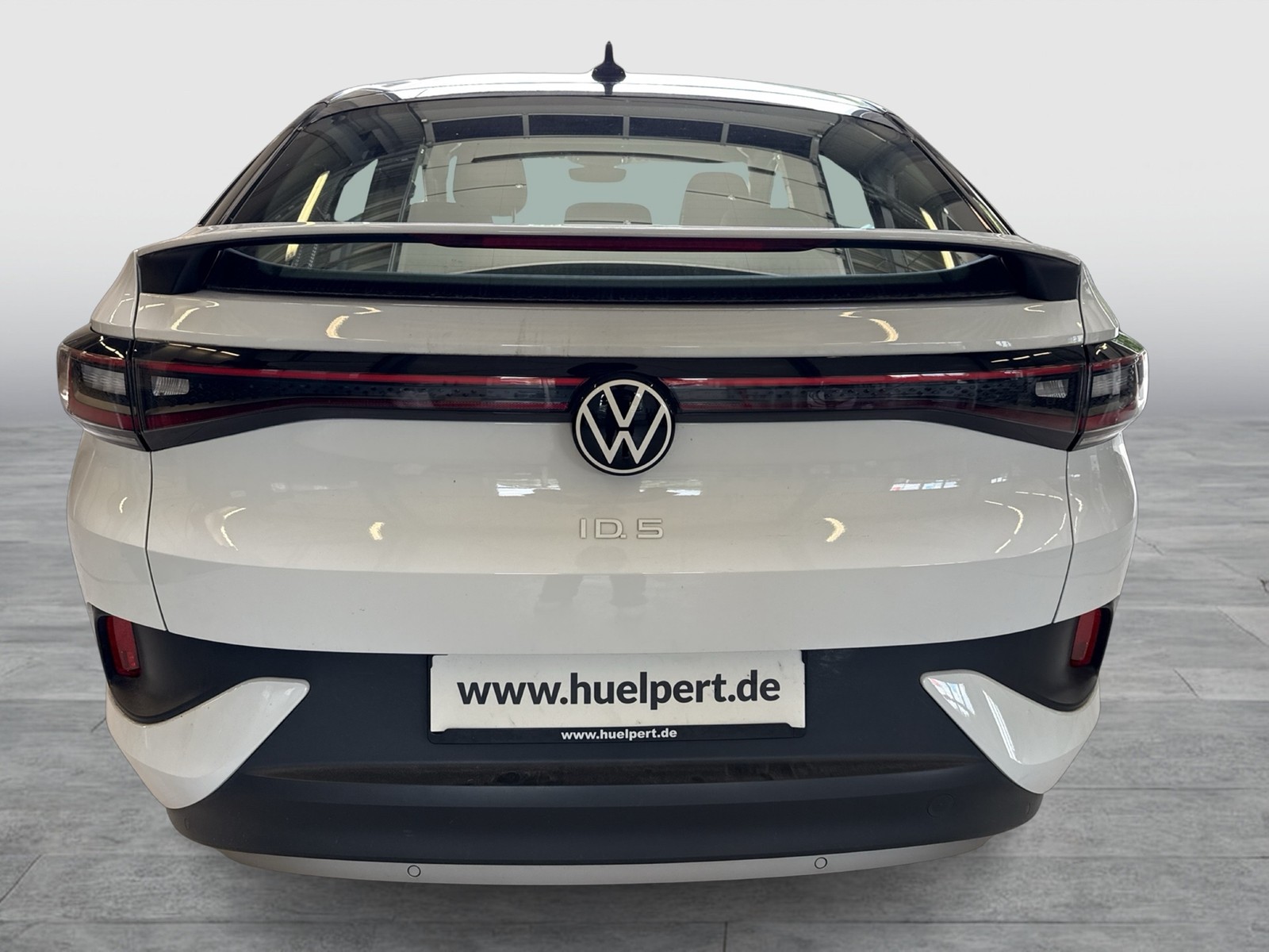 Volkswagen ID.5 PRO WÄRMEPUMPE AHK CAM ACC LM19 NAVI SITZHZ