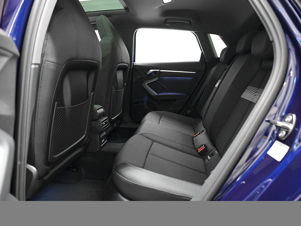 Audi A3 Sportback S line TFSIe S tronic PANO LM18
