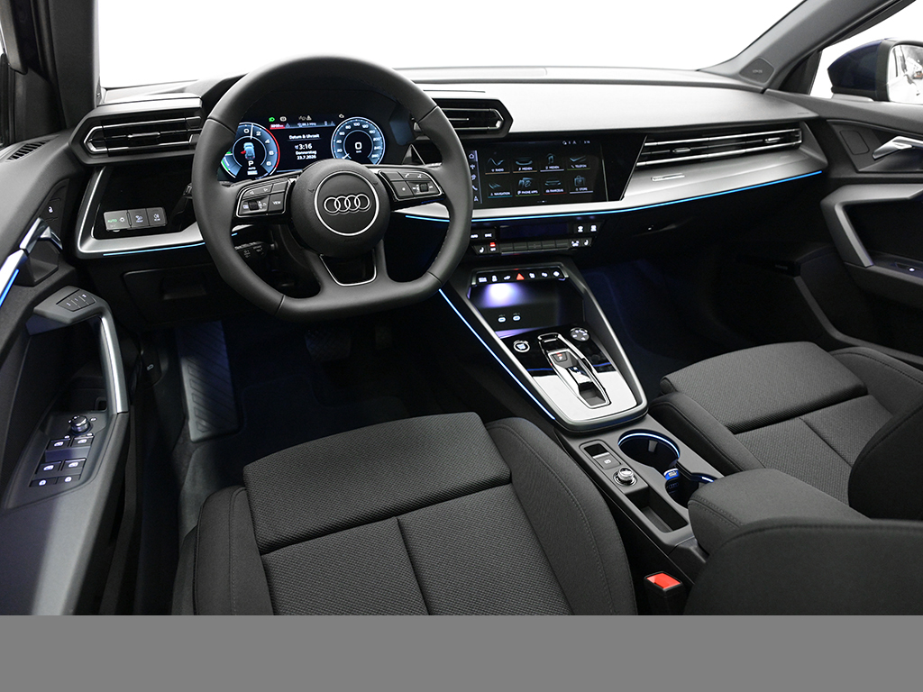Audi A3 Sportback S line TFSIe S tronic PANO LM18