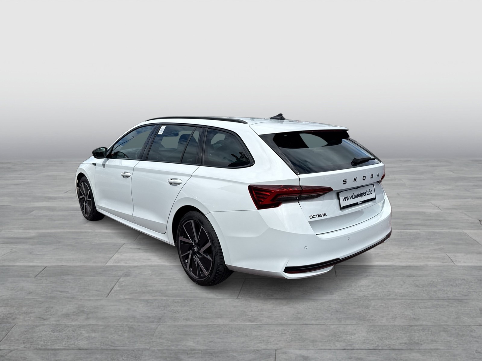 Skoda Octavia Combi 2.0 SPORTLINE 360°CAM LM18 MATRIX