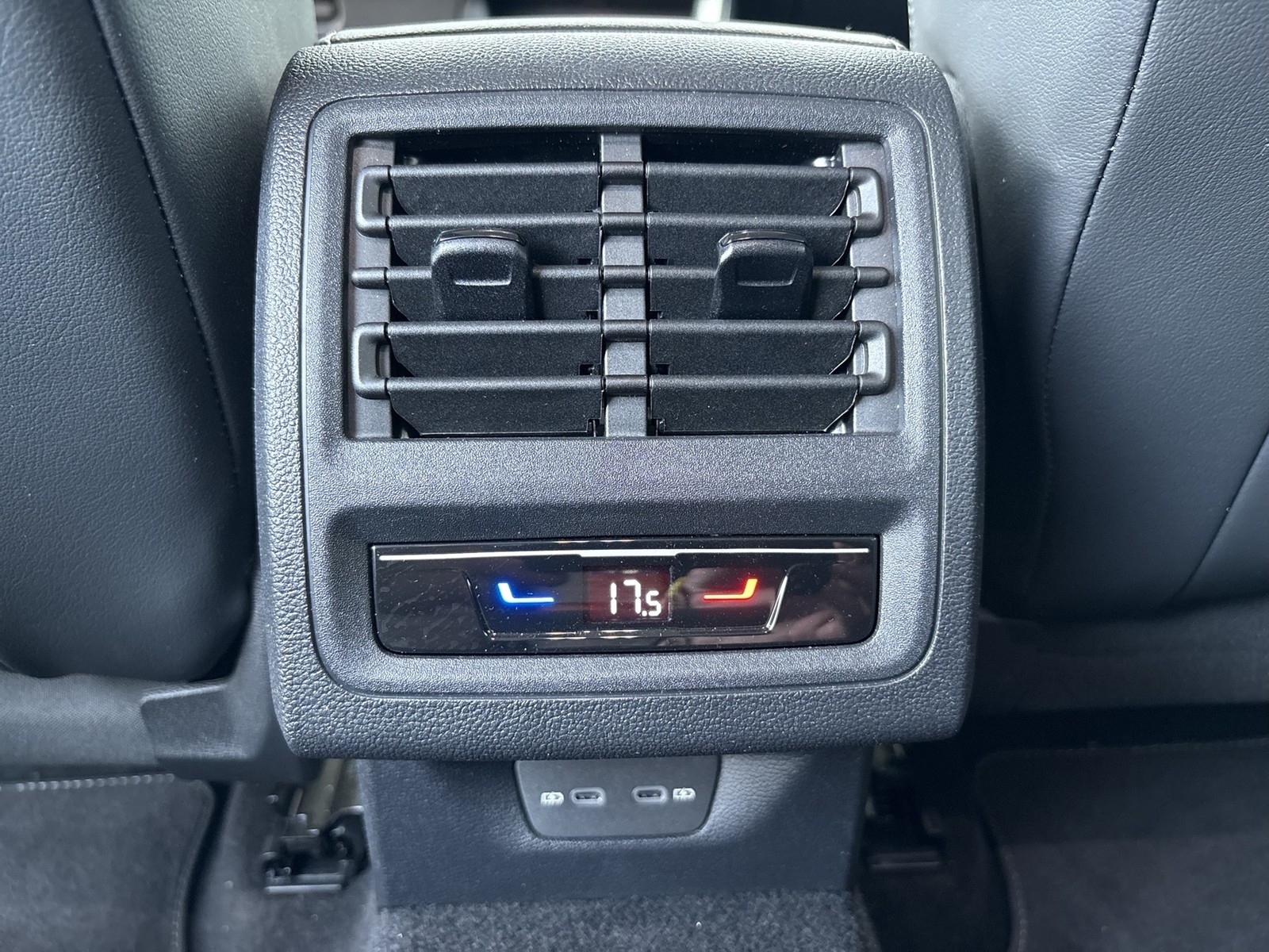 Volkswagen Golf Variant VIII 1.5 eTSI GOAL CAM ACC NAVI ALU